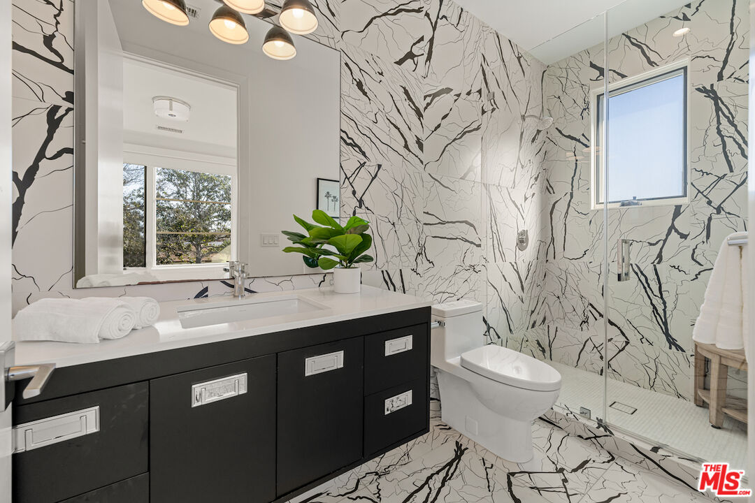 1750 S Sherbourne Dr