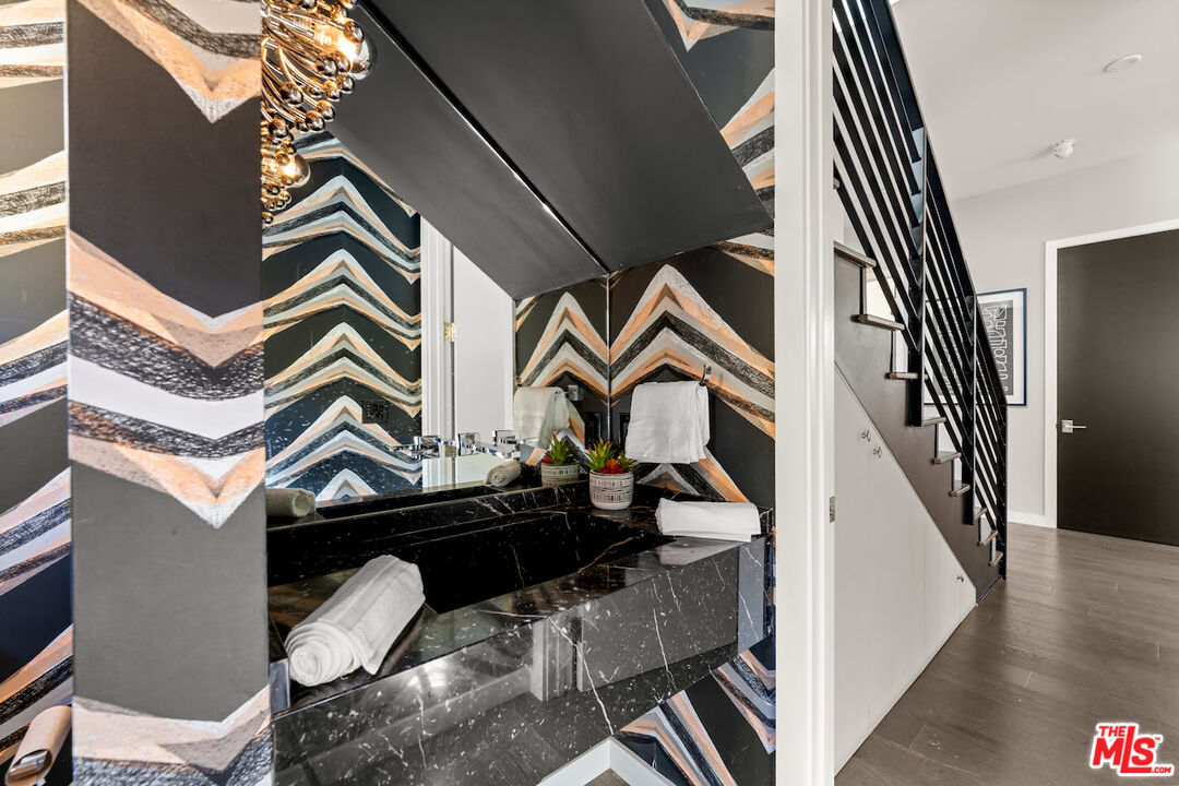 1750 S Sherbourne Dr