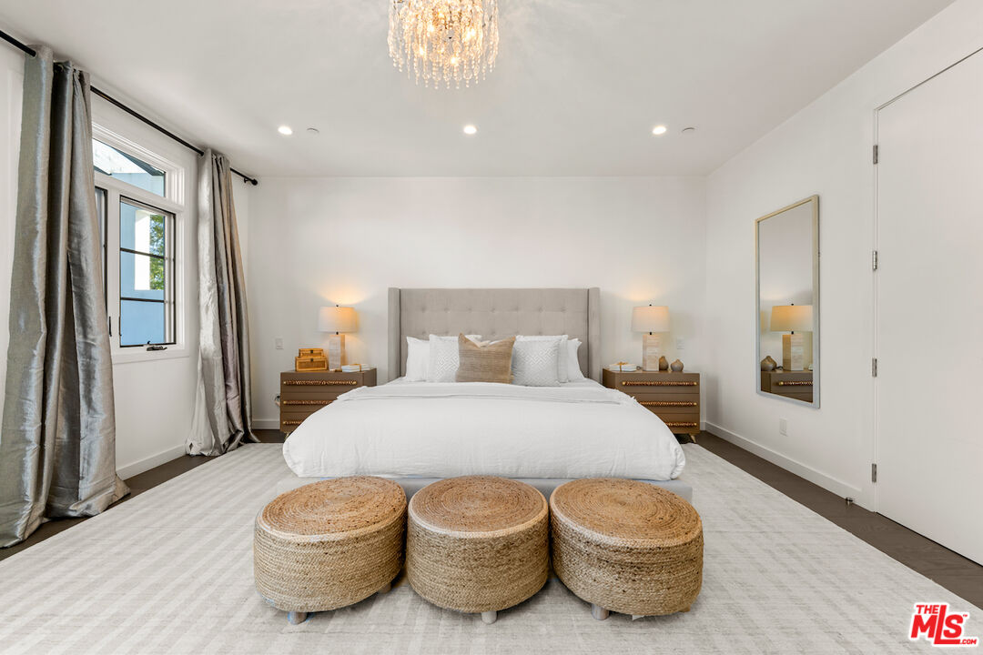 1750 S Sherbourne Dr