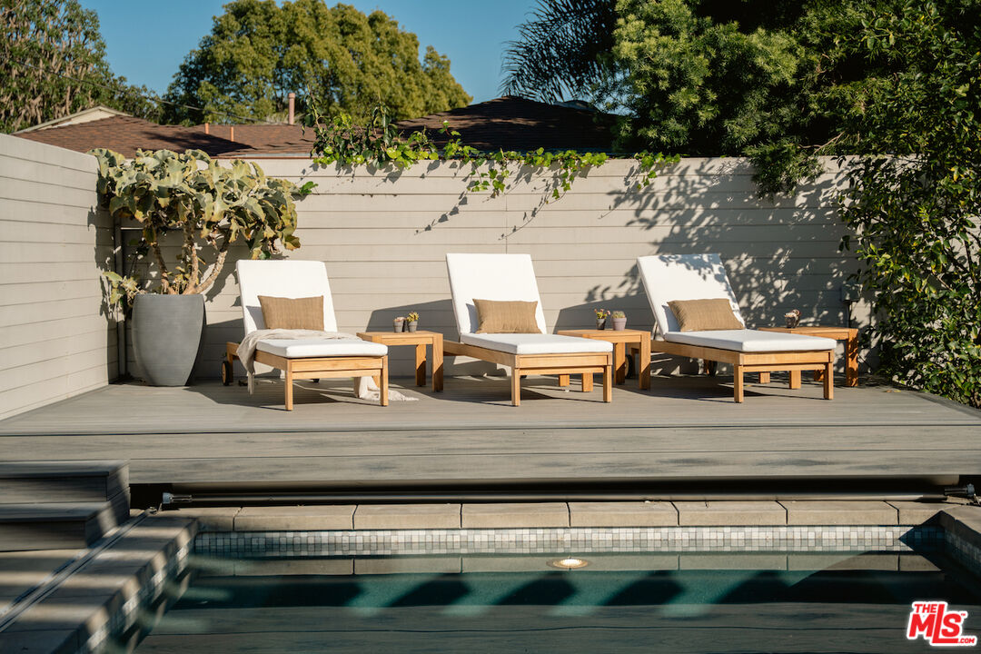 1750 S Sherbourne Dr