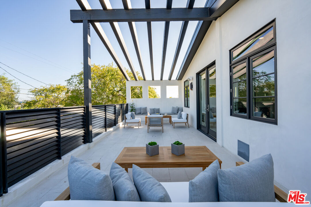 1750 S Sherbourne Dr