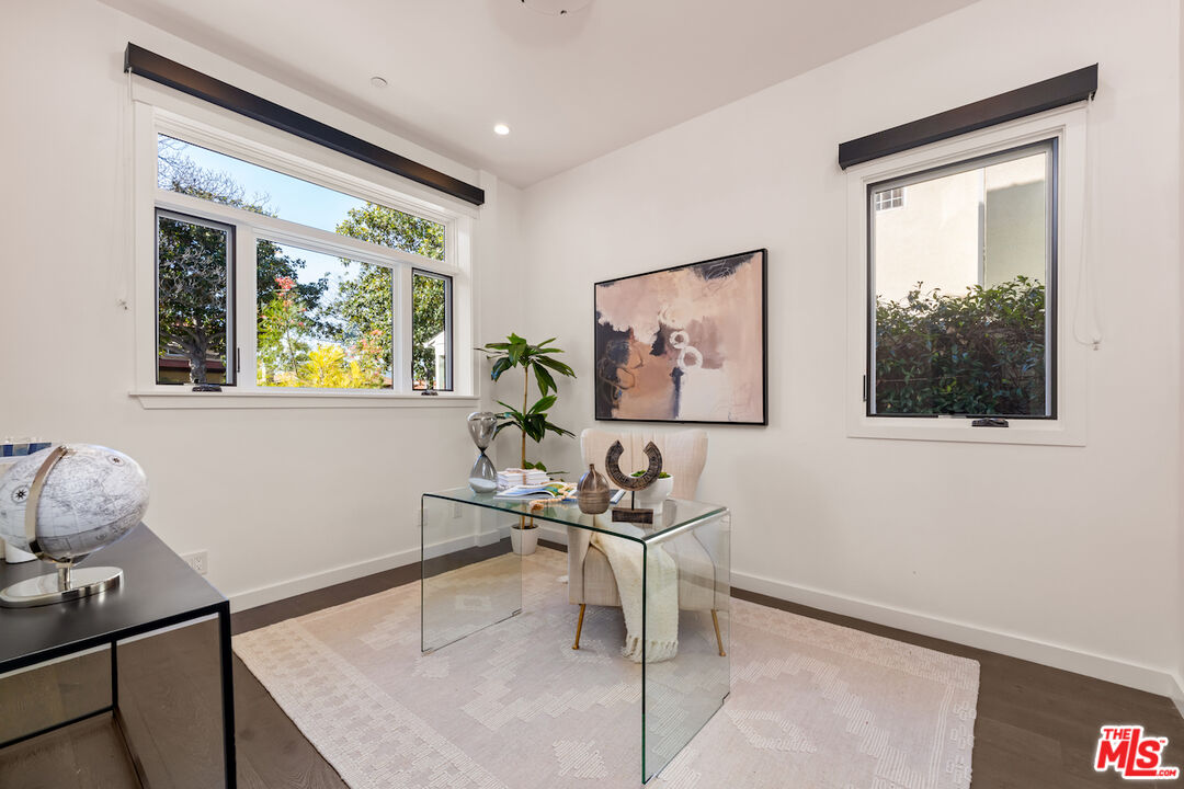 1750 S Sherbourne Dr