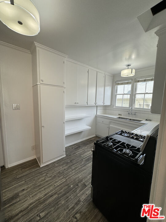 8563 Holloway Dr Unit: 1/4