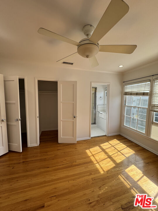 8563 Holloway Dr Unit: 1/4