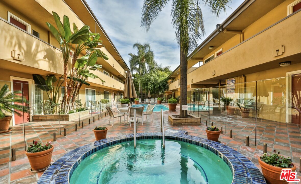 970 Palm Ave Unit: 104