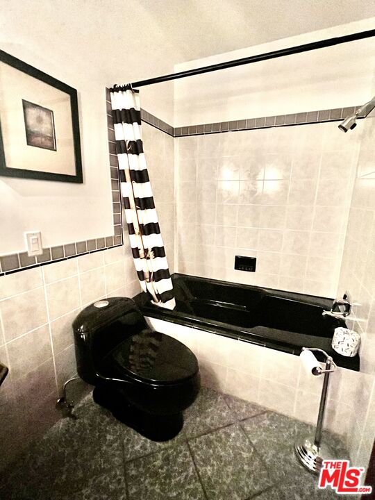 970 Palm Ave Unit: 104