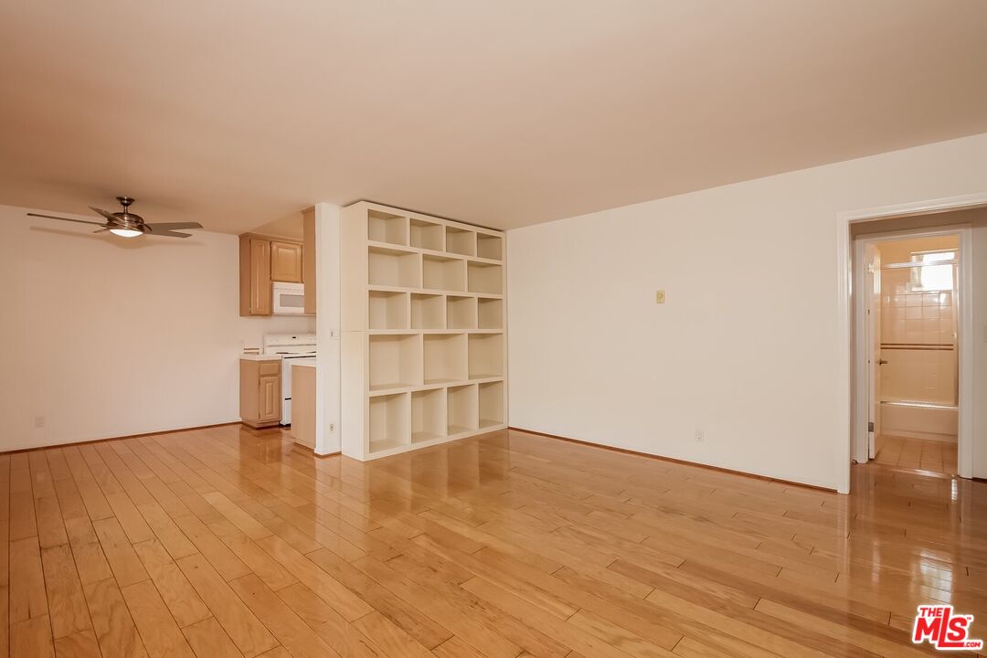 2002 4th St Unit: 212