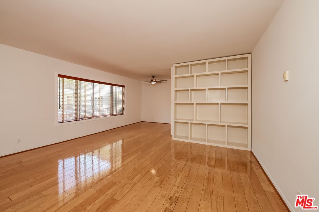 2002 4th St Unit: 212