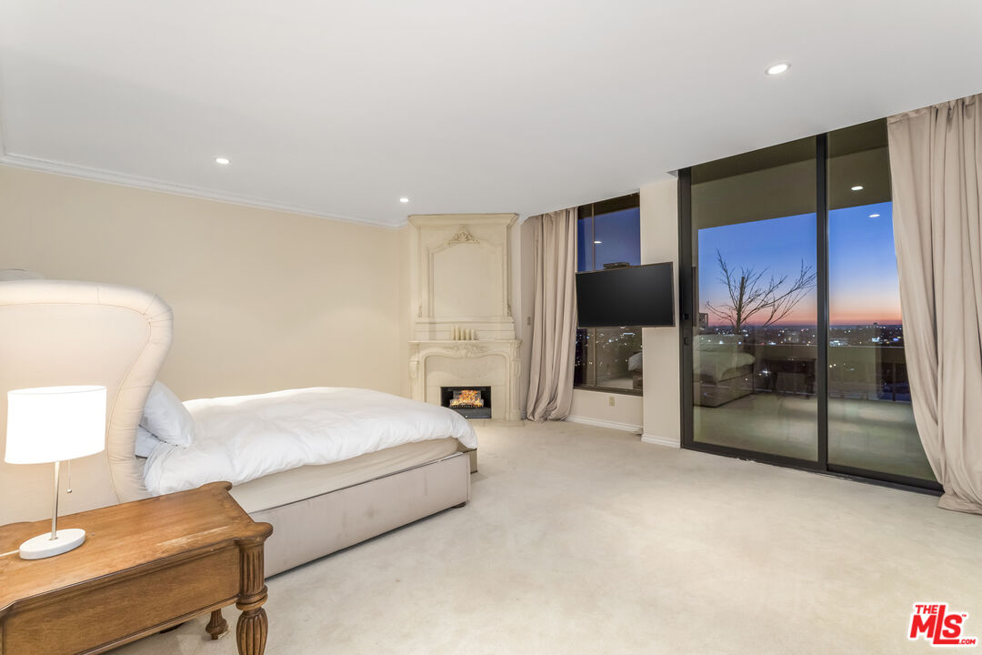 10590 Wilshire Blvd Unit: 1803