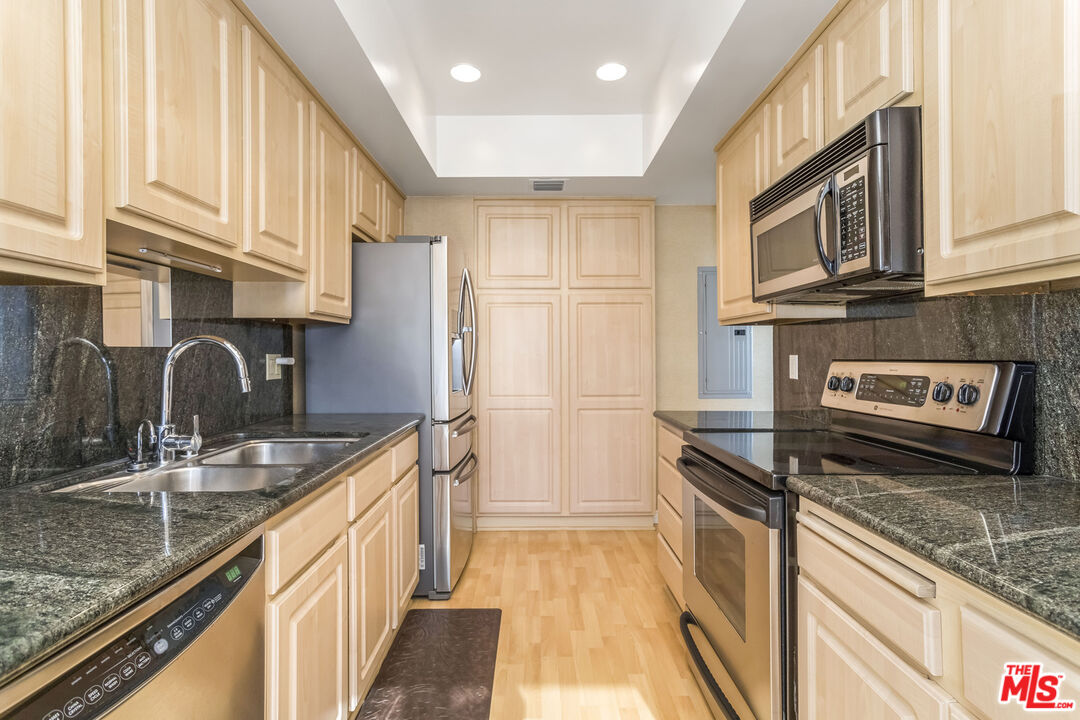 10590 Wilshire Blvd Unit: 1803