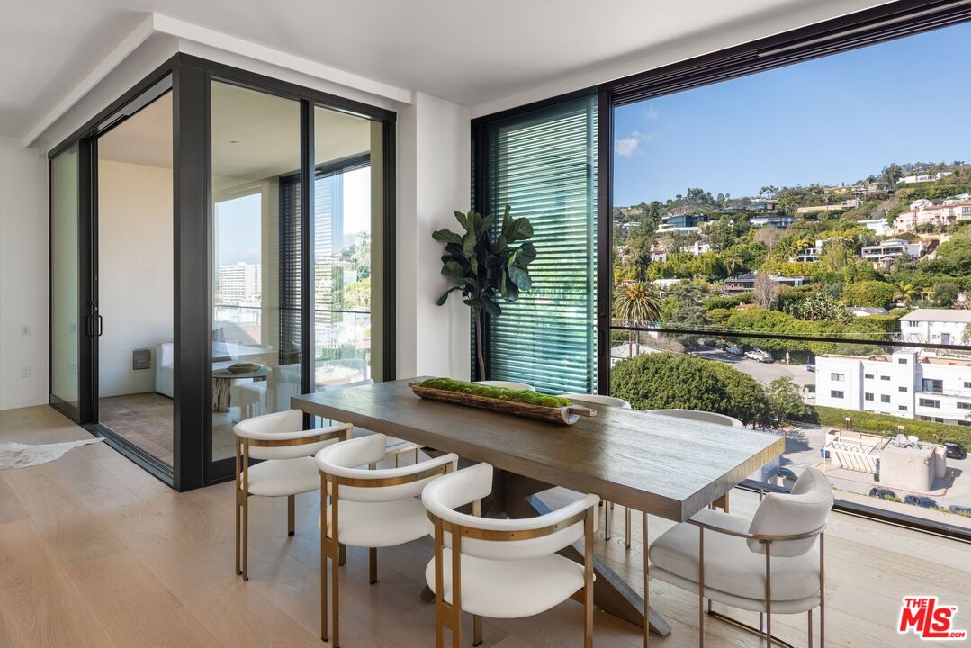 9040 Sunset Blvd Unit: 1002