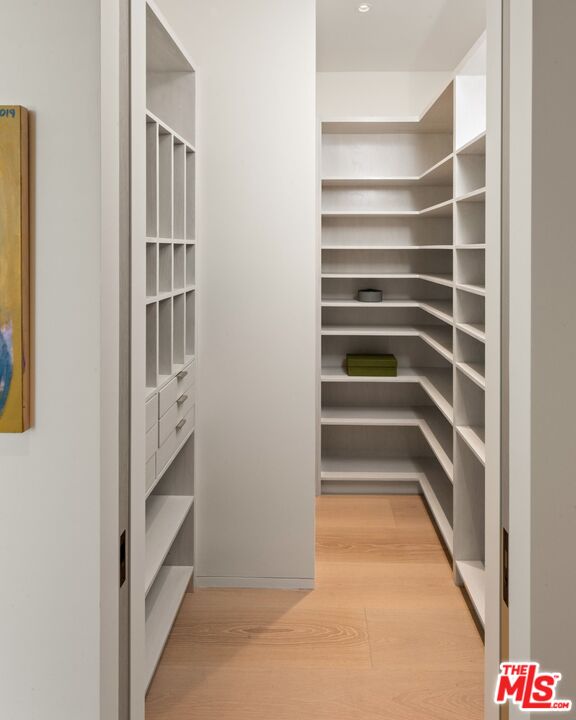 9040 Sunset Blvd Unit: 1002