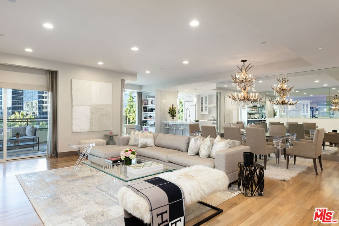 1 W Century Dr Unit: 4D