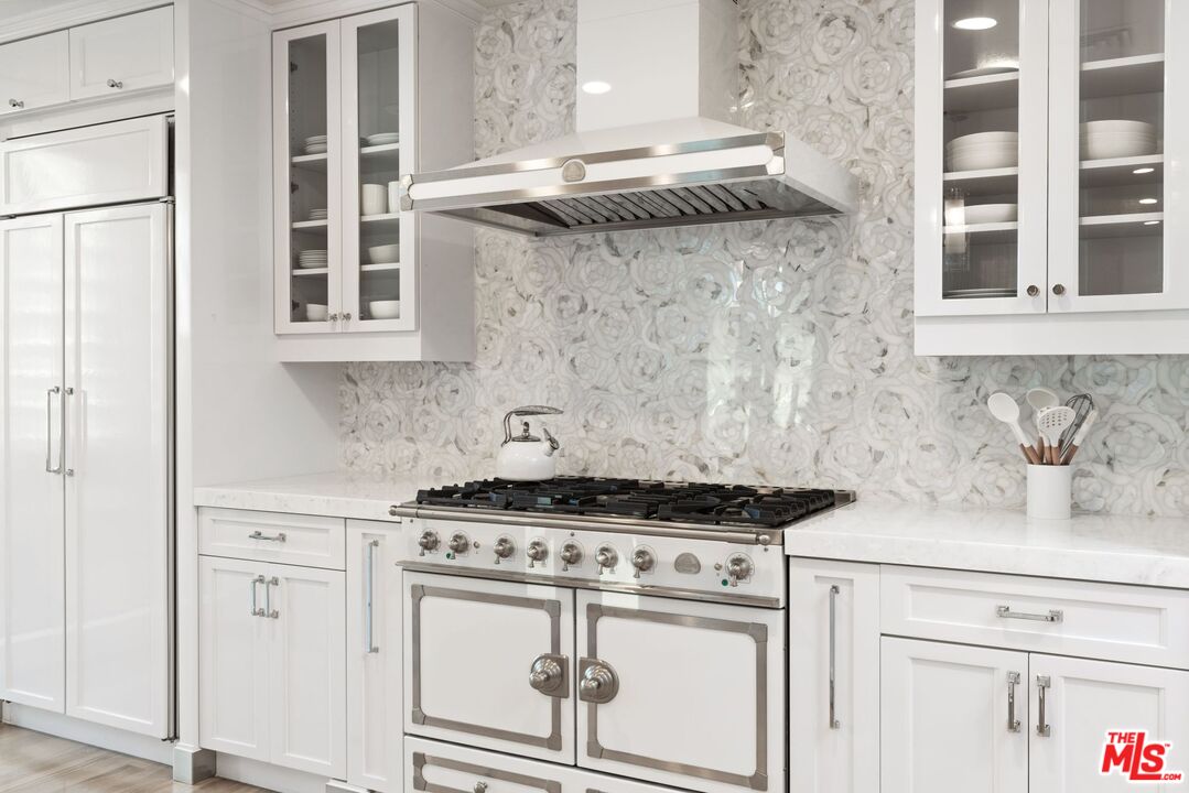 1 W Century Dr Unit: 4D