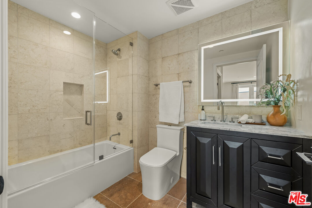 1825 Pandora Ave Unit: 201