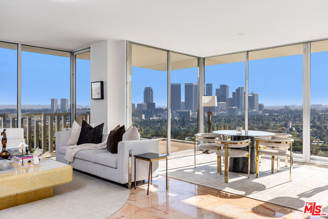 9255 Doheny Rd Unit: 1402