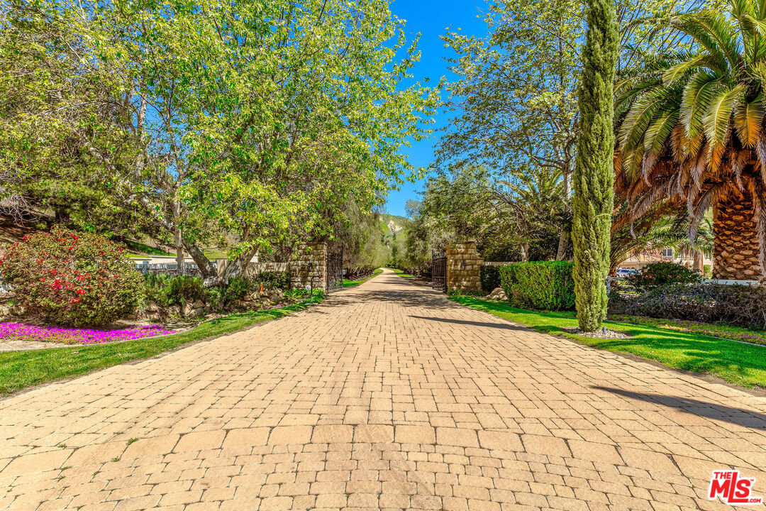 6914 Solano Verde Dr