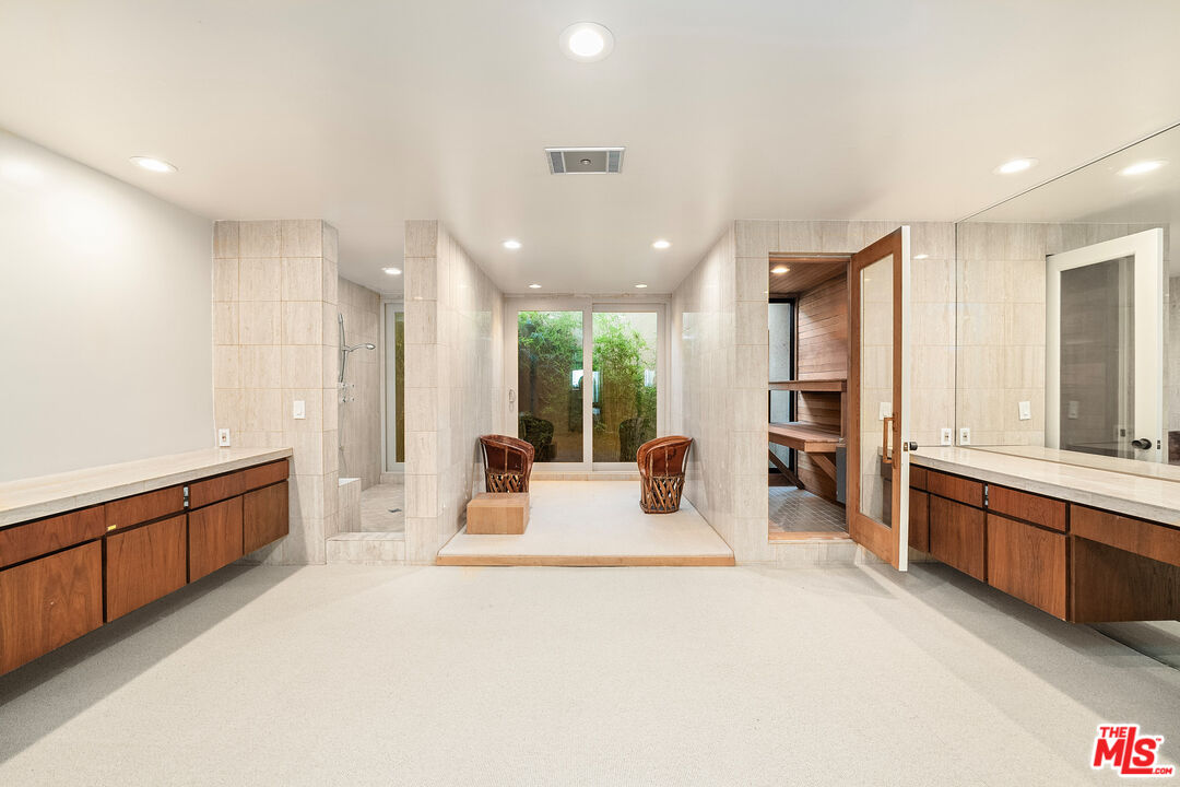 30020 Morning View Dr