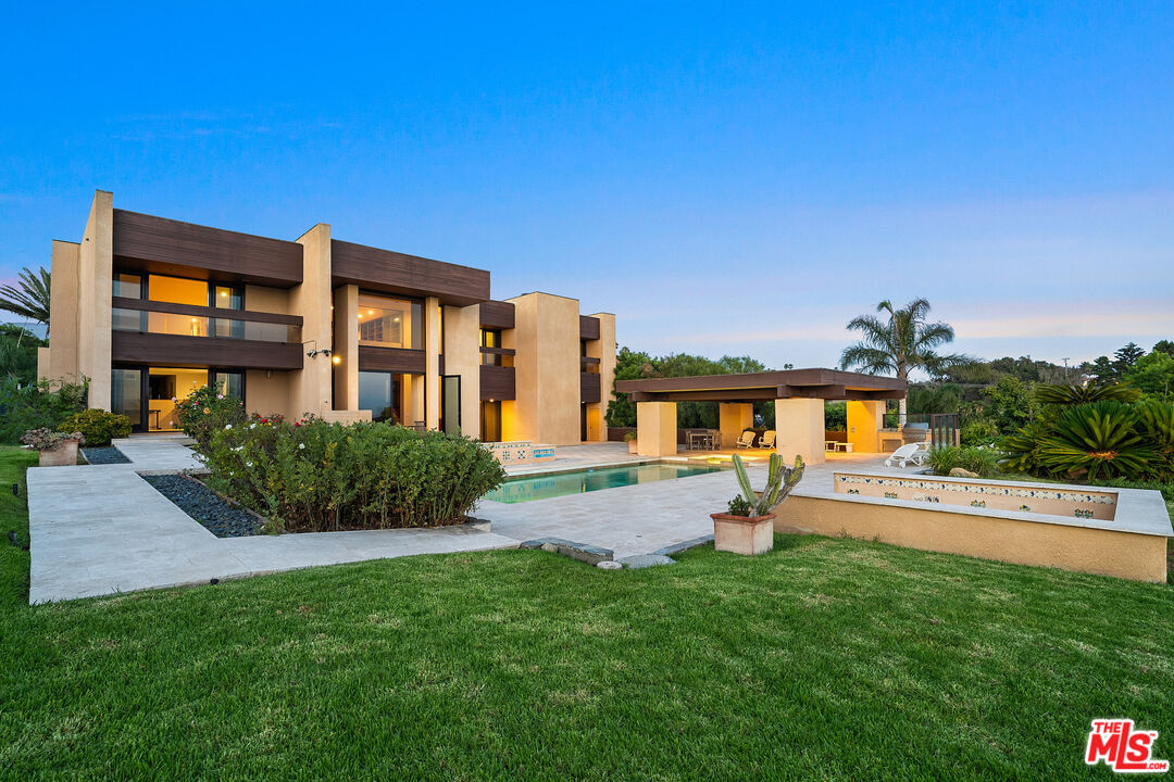 30020 Morning View Dr