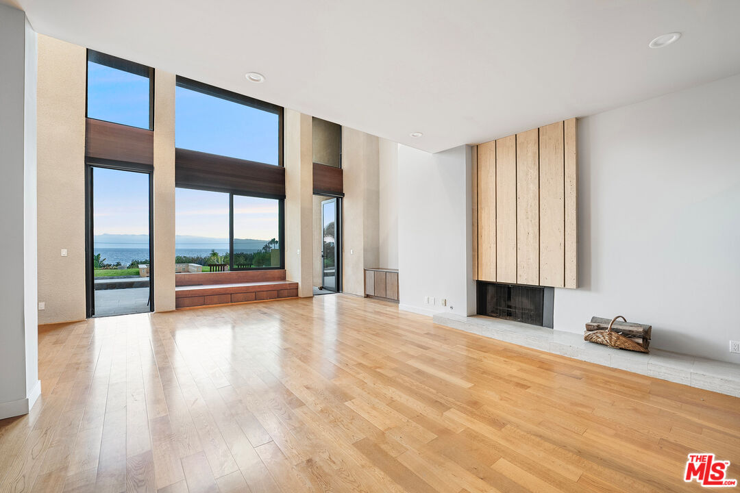 30020 Morning View Dr