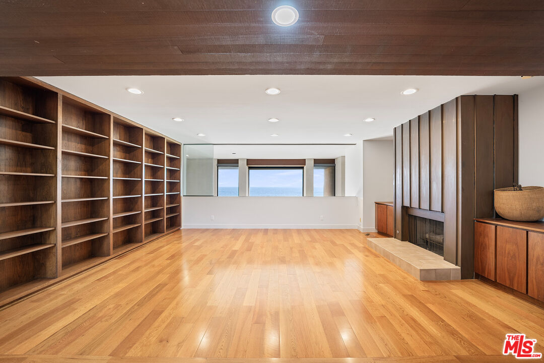 30020 Morning View Dr