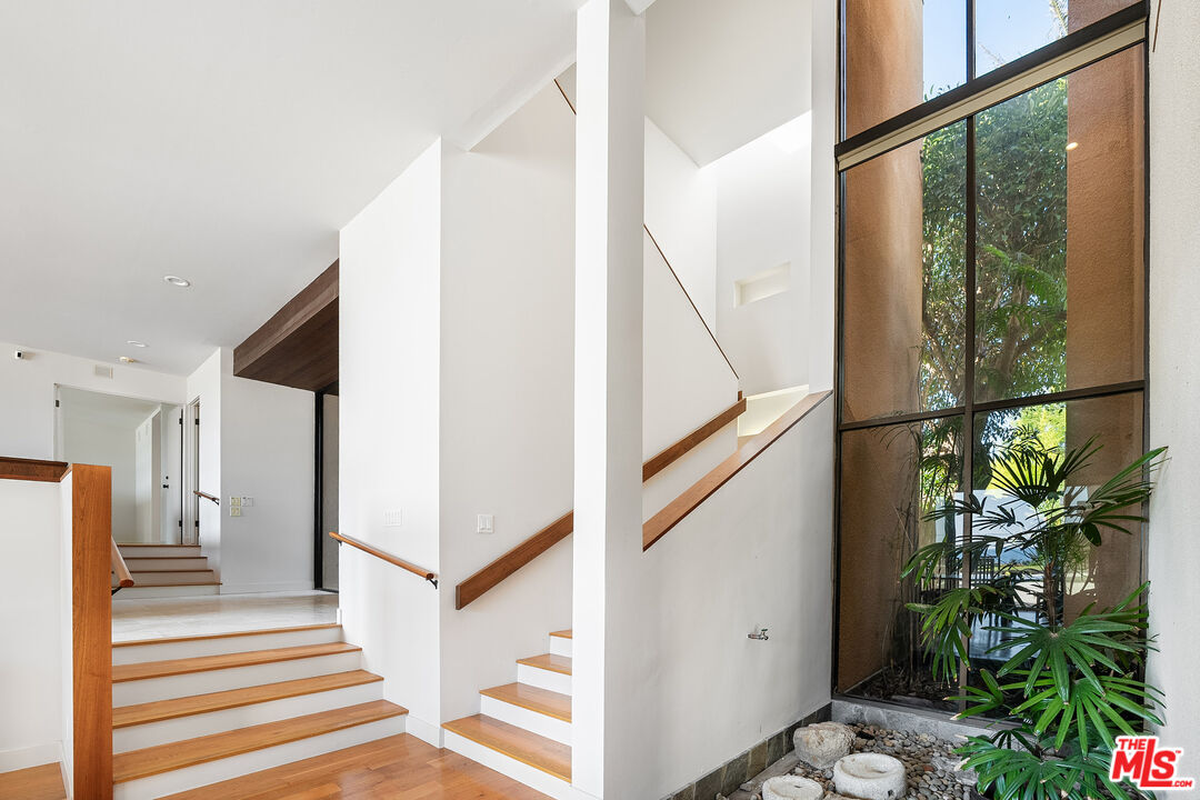 30020 Morning View Dr