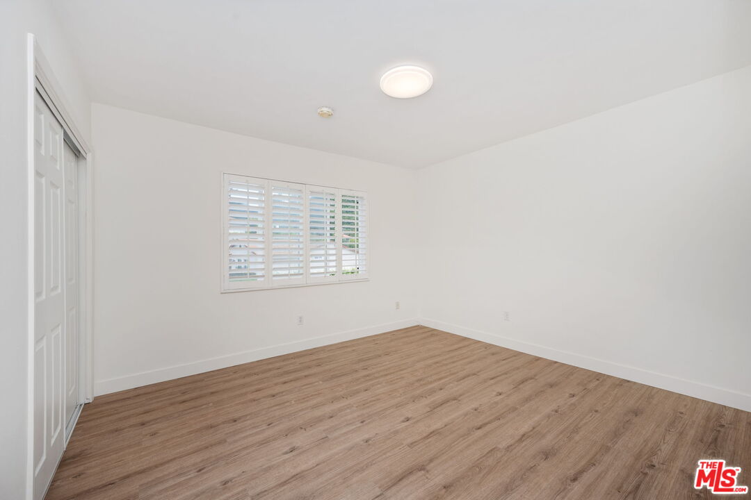 22601 Dardenne Street