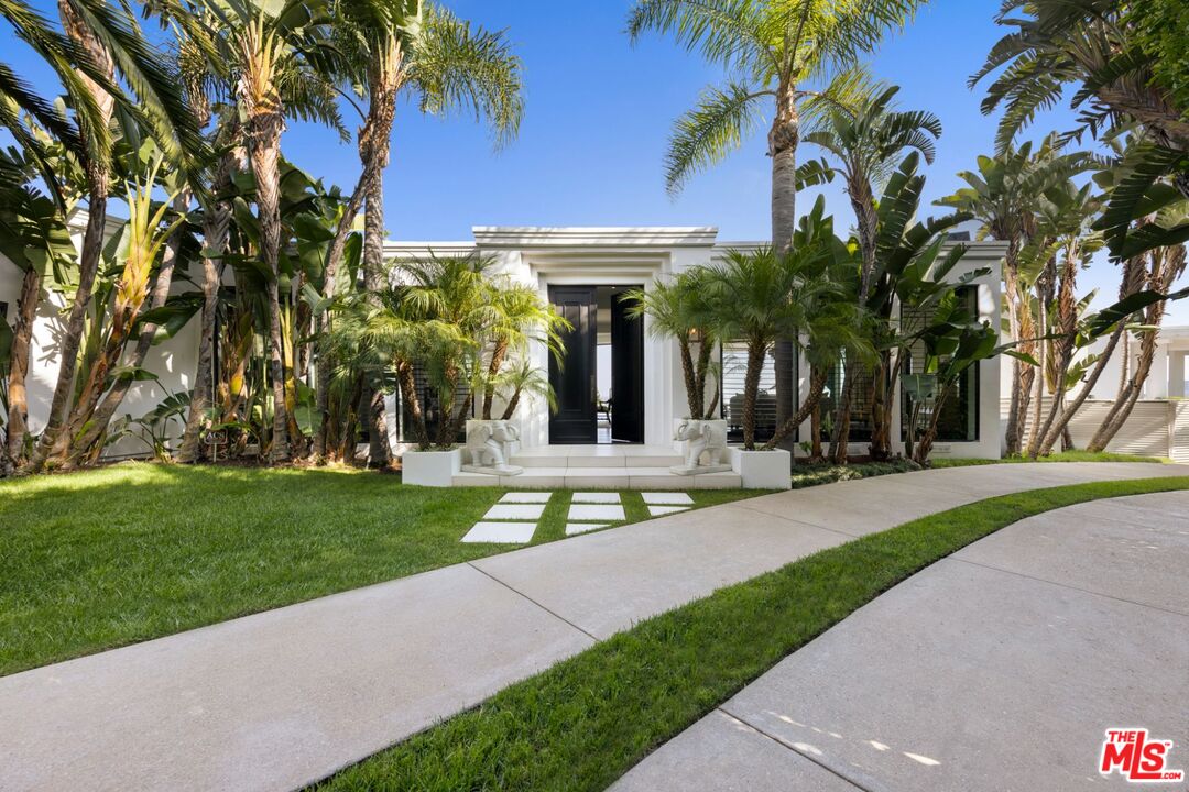 1240 Shadow Hill Way