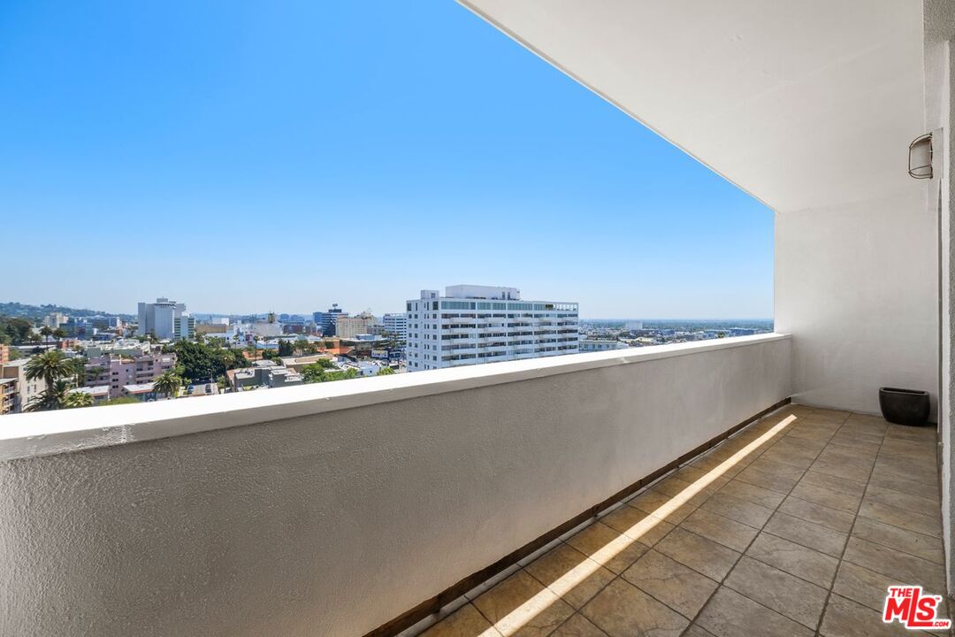 7250 Franklin Ave Unit: 815
