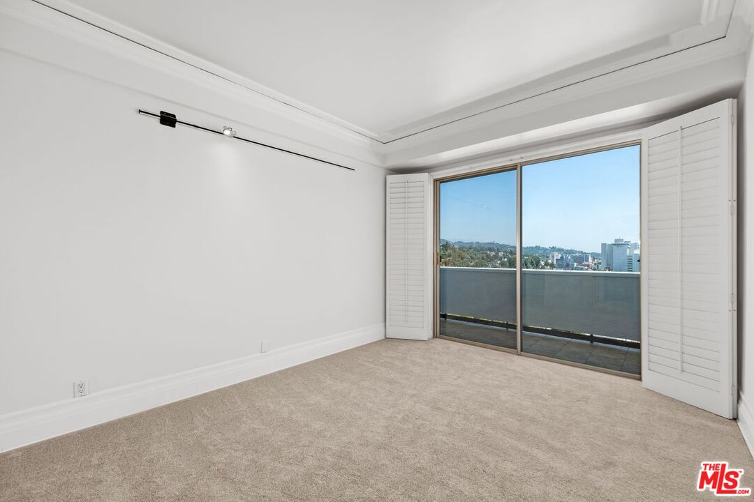 7250 Franklin Ave Unit: 815