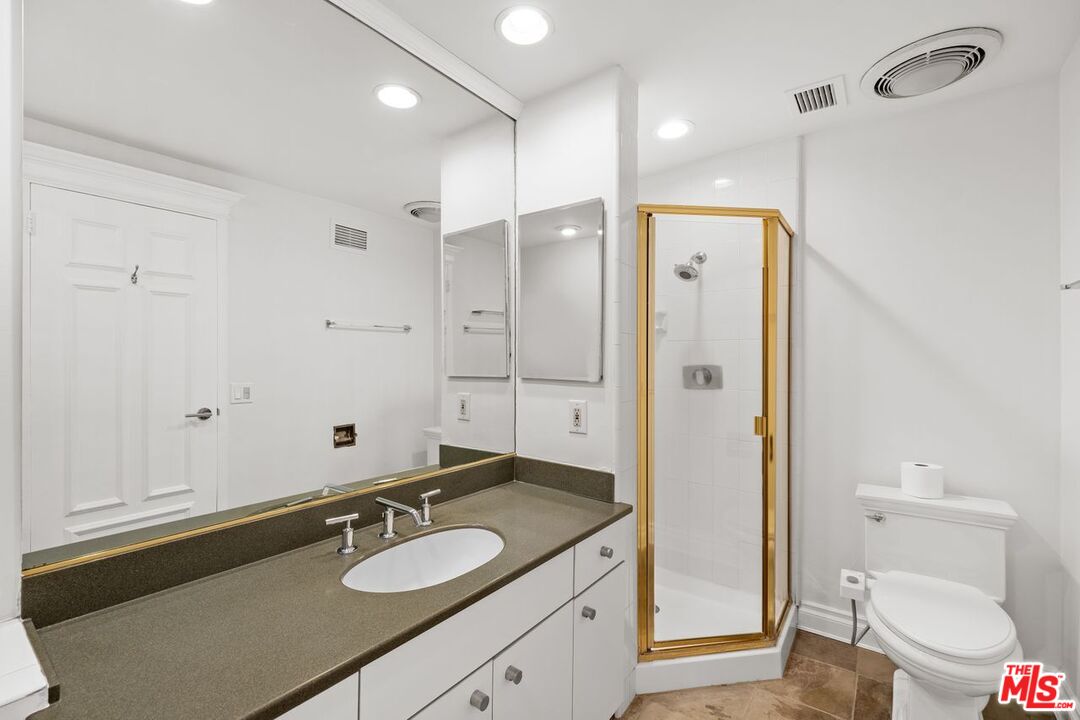 7250 Franklin Ave Unit: 815