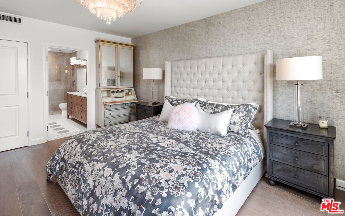 875 Comstock Ave Unit: 2C