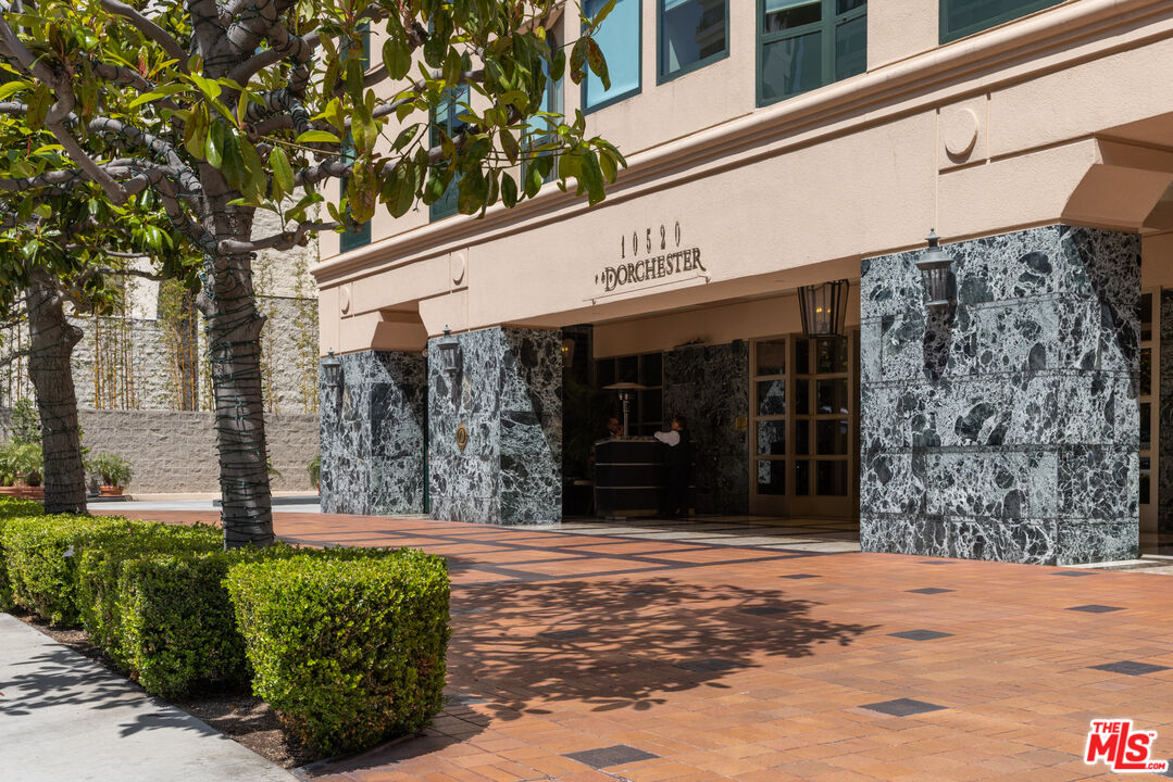 10520 Wilshire Blvd Unit: 706