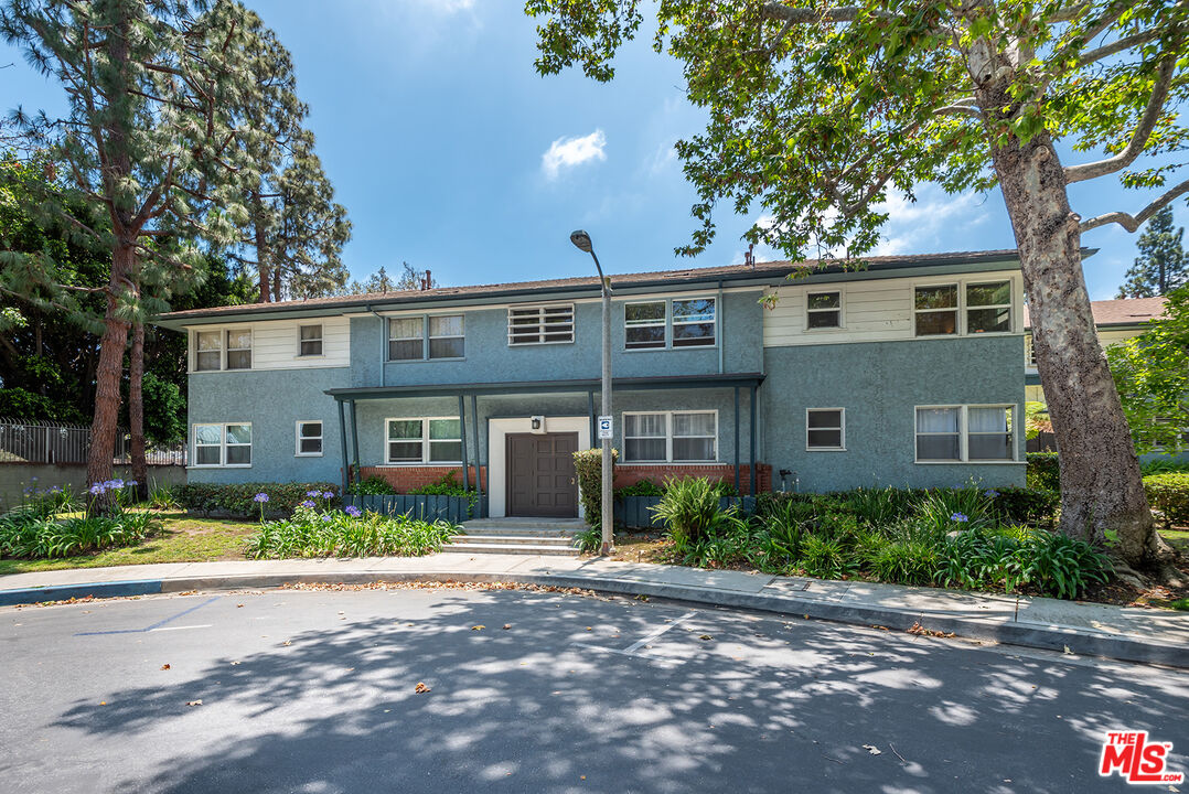5802 Bowcroft St Unit: 3