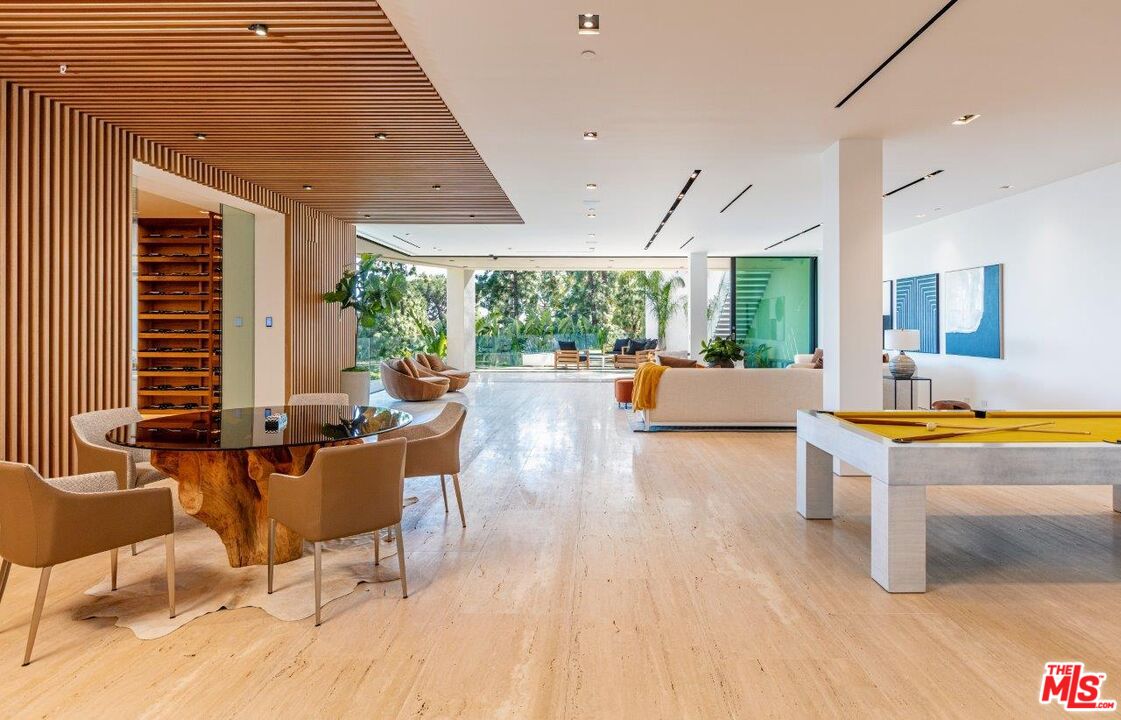 1274 LAGO VISTA DR
