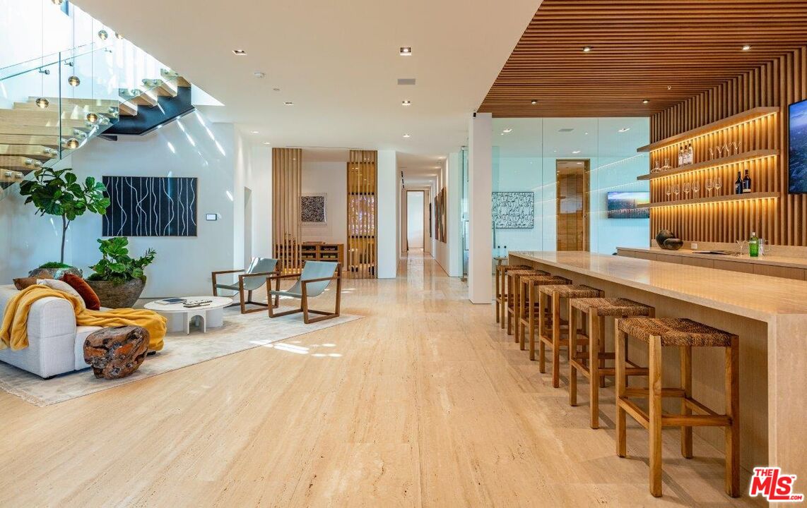 1274 LAGO VISTA DR