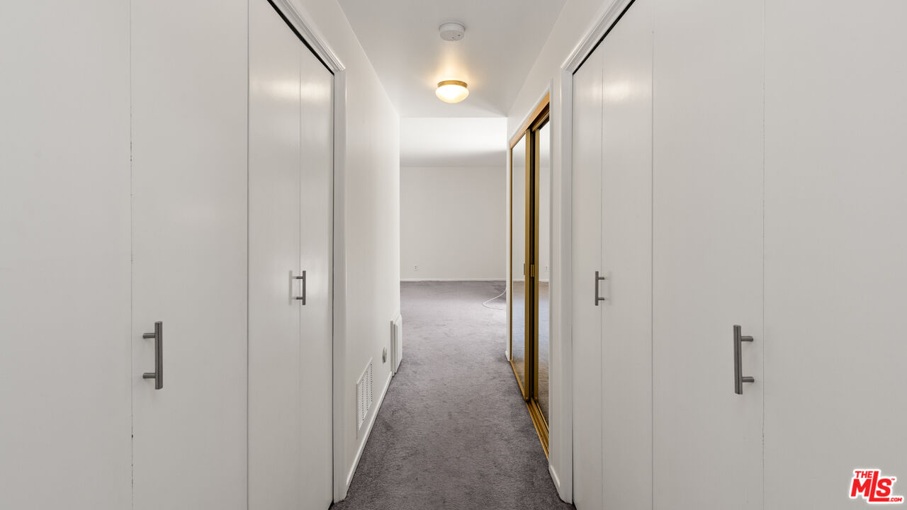 5519 Ventura Canyon Ave