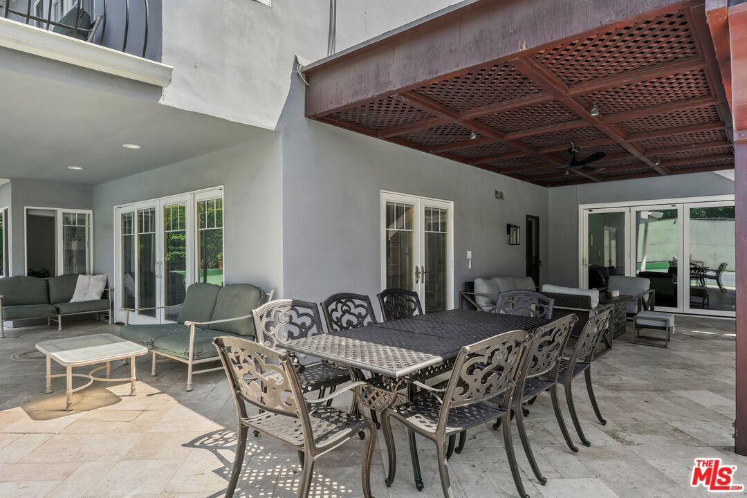 601 N Maple Dr