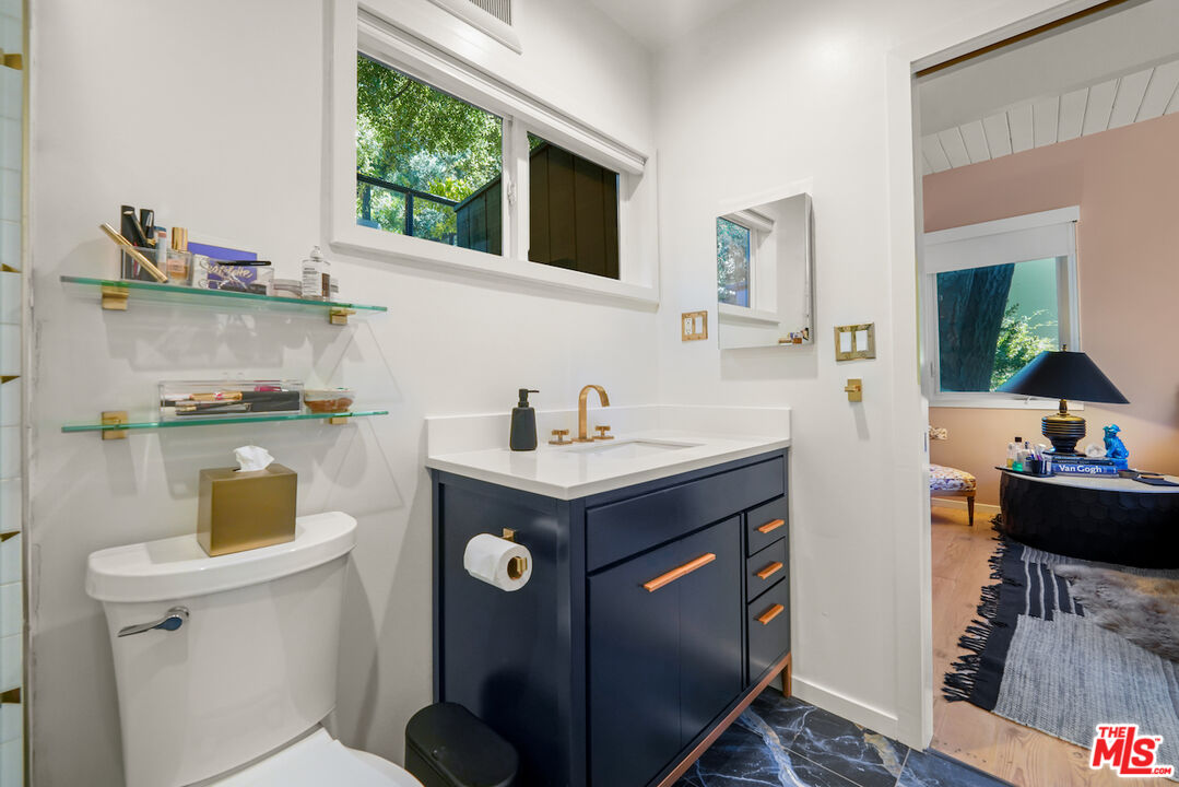 1145 Old Topanga Canyon Rd