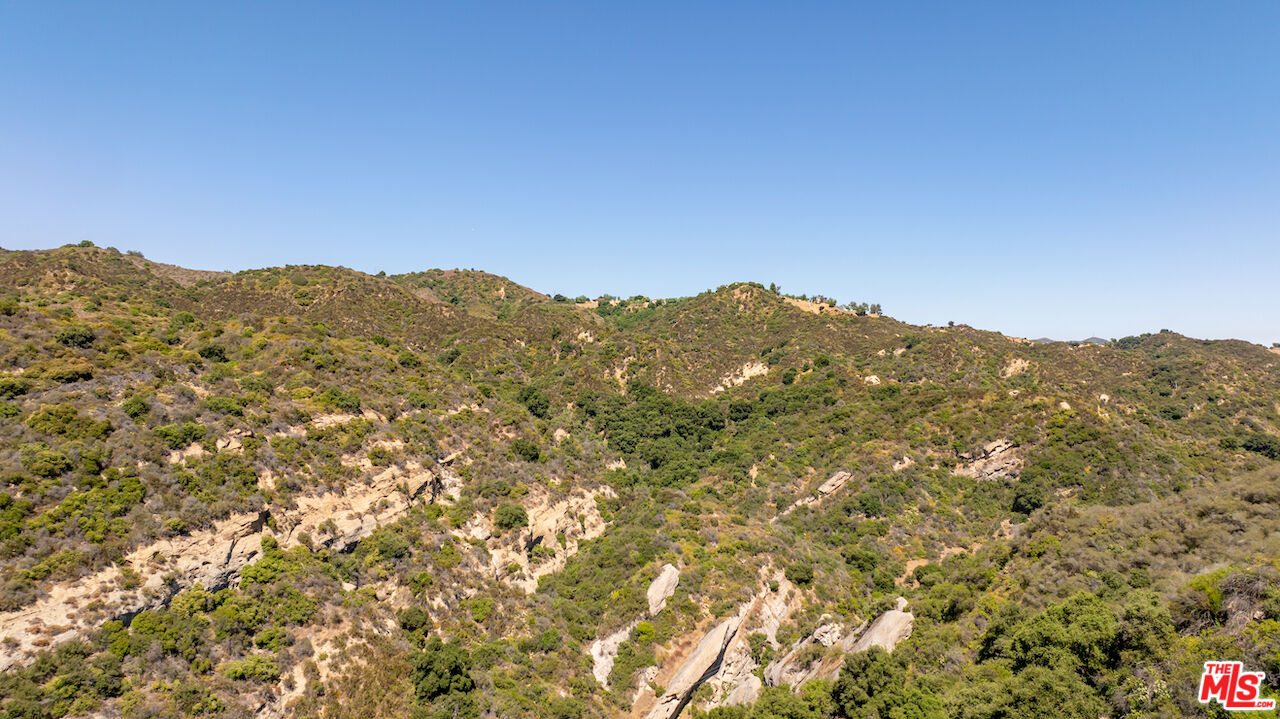 1145 Old Topanga Canyon Rd