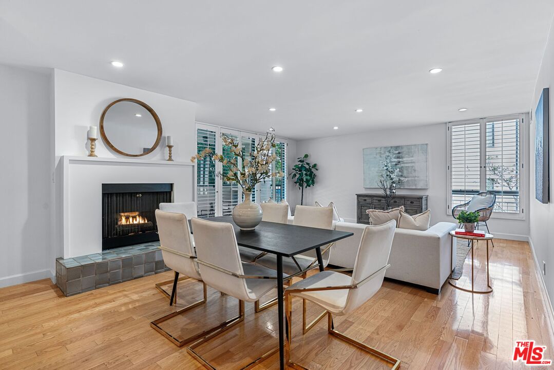 150 N Almont Dr Unit: 101