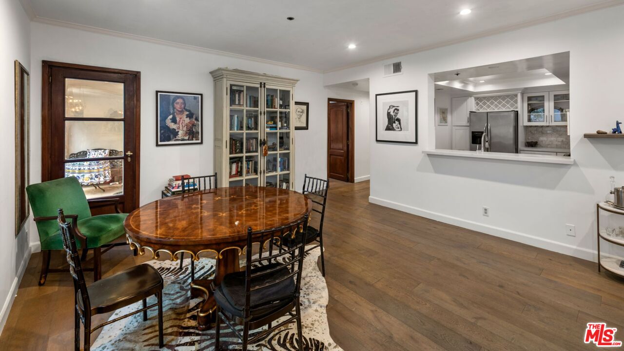 9233 Burton Way Unit: 204