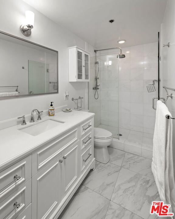 9233 Burton Way Unit: 204