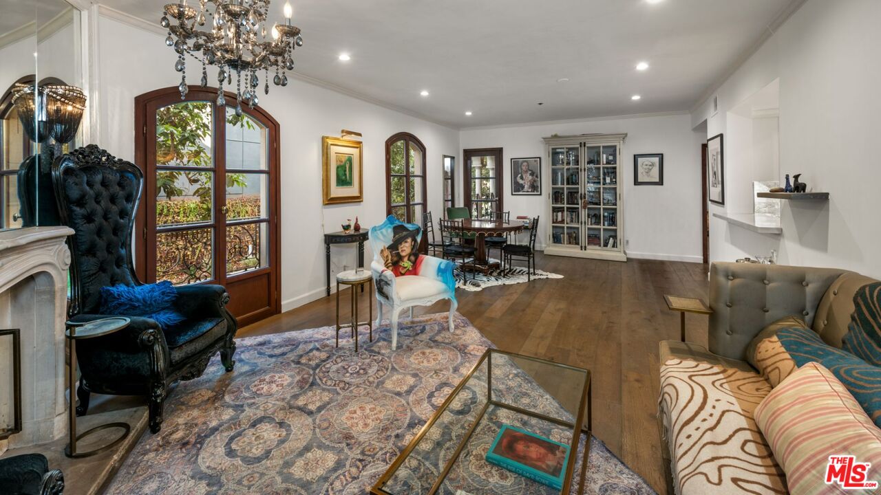 9233 Burton Way Unit: 204