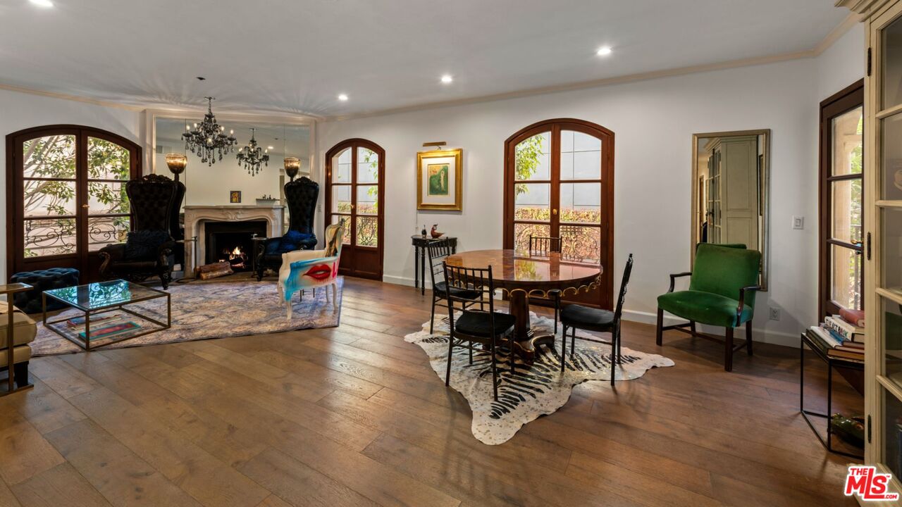 9233 Burton Way Unit: 204