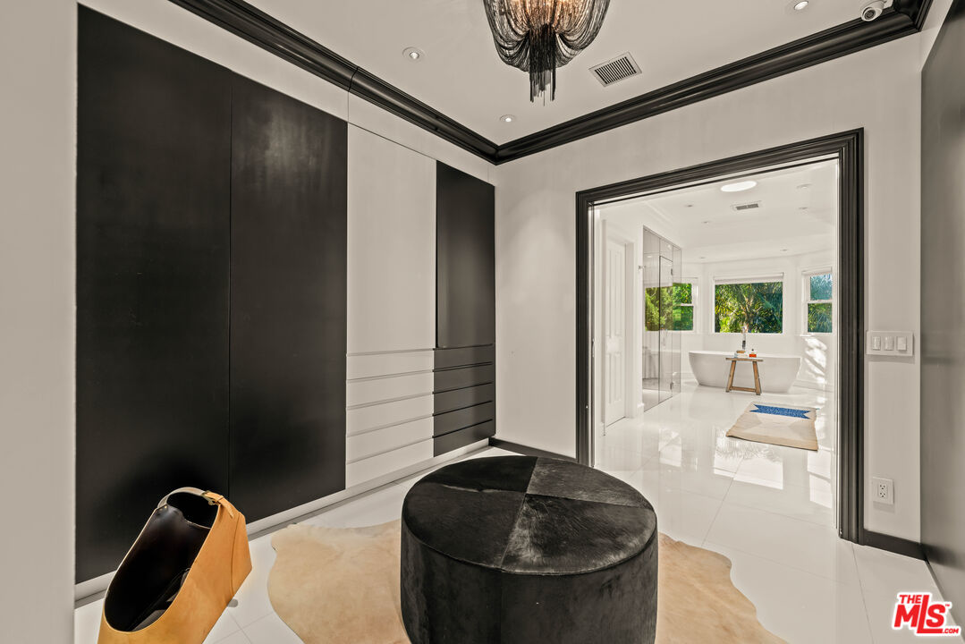 13915 Valley Vista Blvd