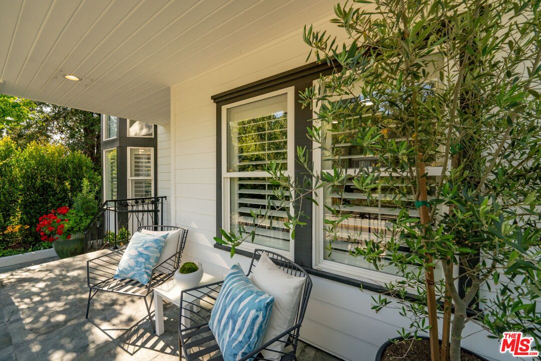 13915 Valley Vista Blvd