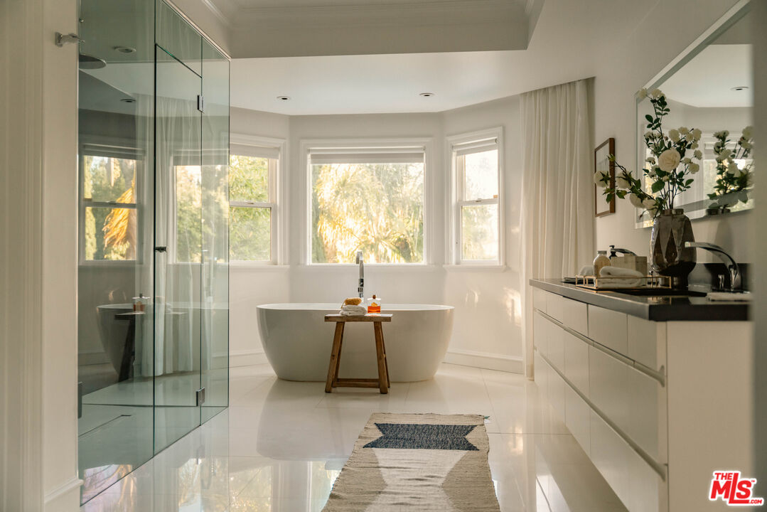 13915 Valley Vista Blvd