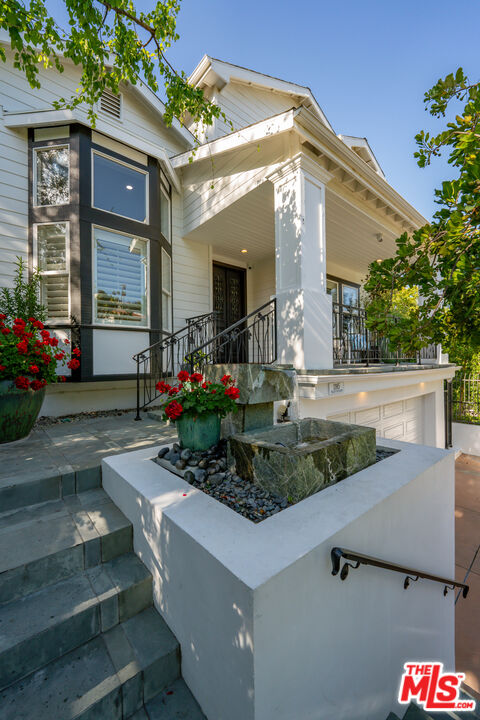 13915 Valley Vista Blvd