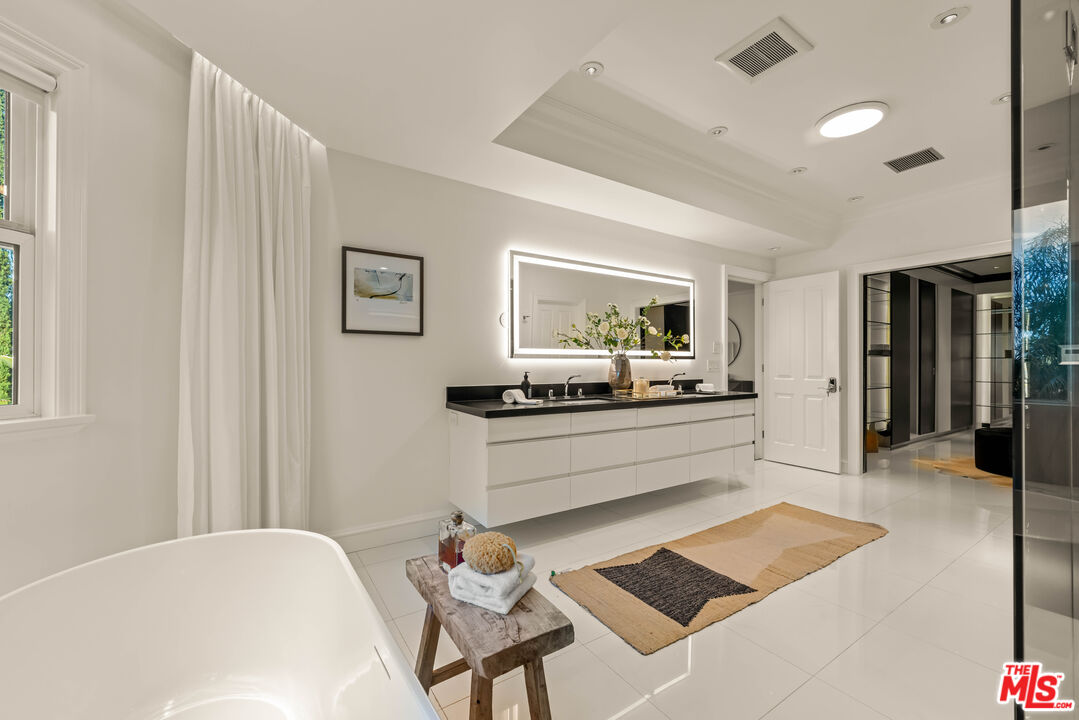 13915 Valley Vista Blvd